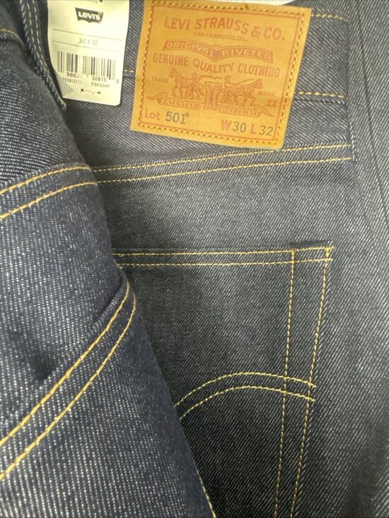 New Levi's Premium Men's 30x32 501 Original Selvedge Jeans Hudson Dar Wash - Picture 7 of 7